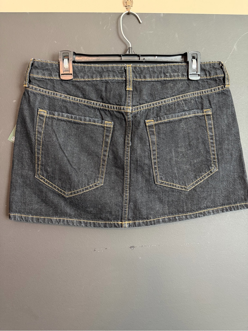 Wild Fable Dark Wash Denim Mini Skirt with Contrast Stitching. Size 10 NWT. - Picture 2 of 4
